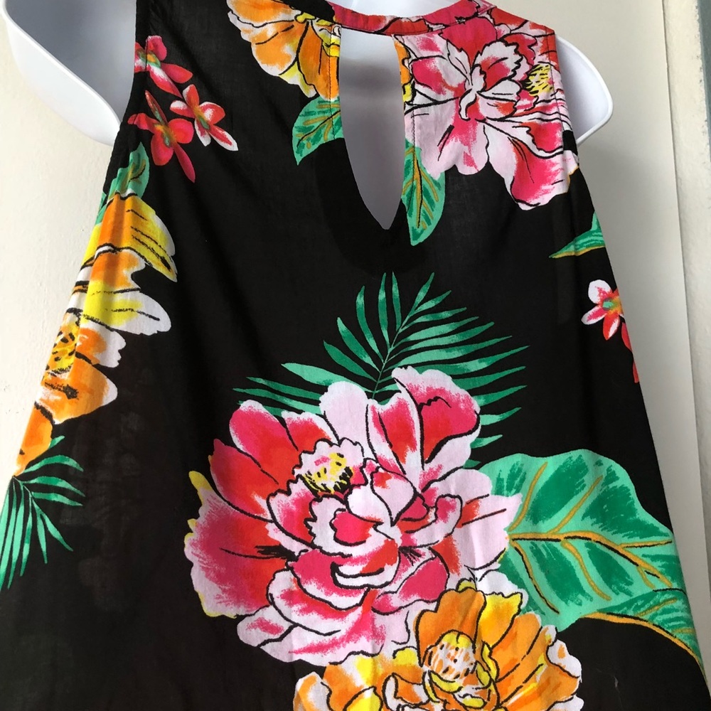 Flower top - Picture 2 of 3
